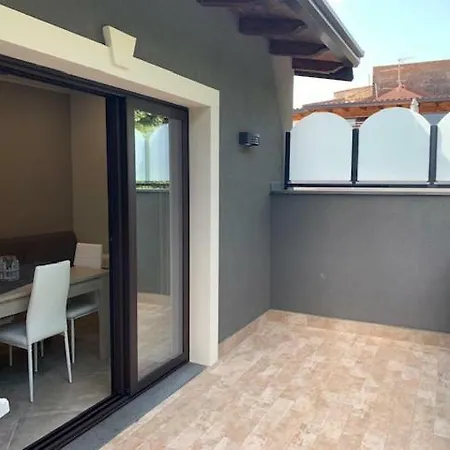 Casa Ferdinandea * Catánia