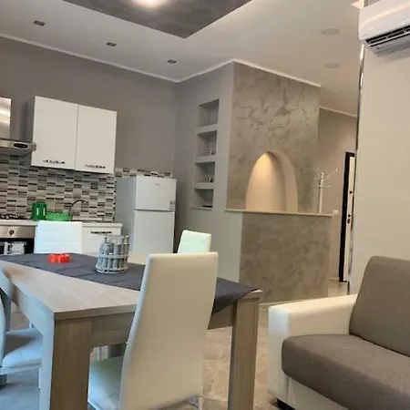 Casa Ferdinandea Apartment *