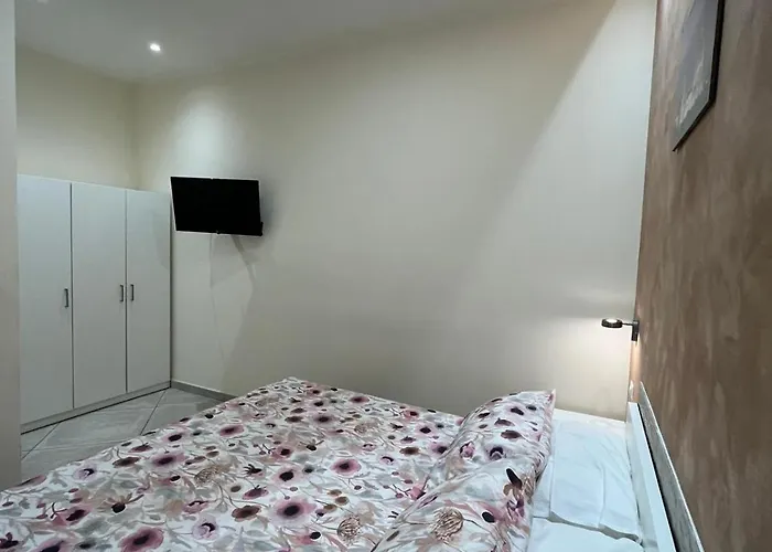 Casa Ferdinandea * Katania