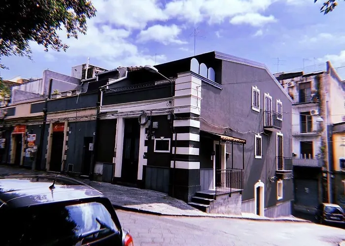 Casa Ferdinandea * Katania